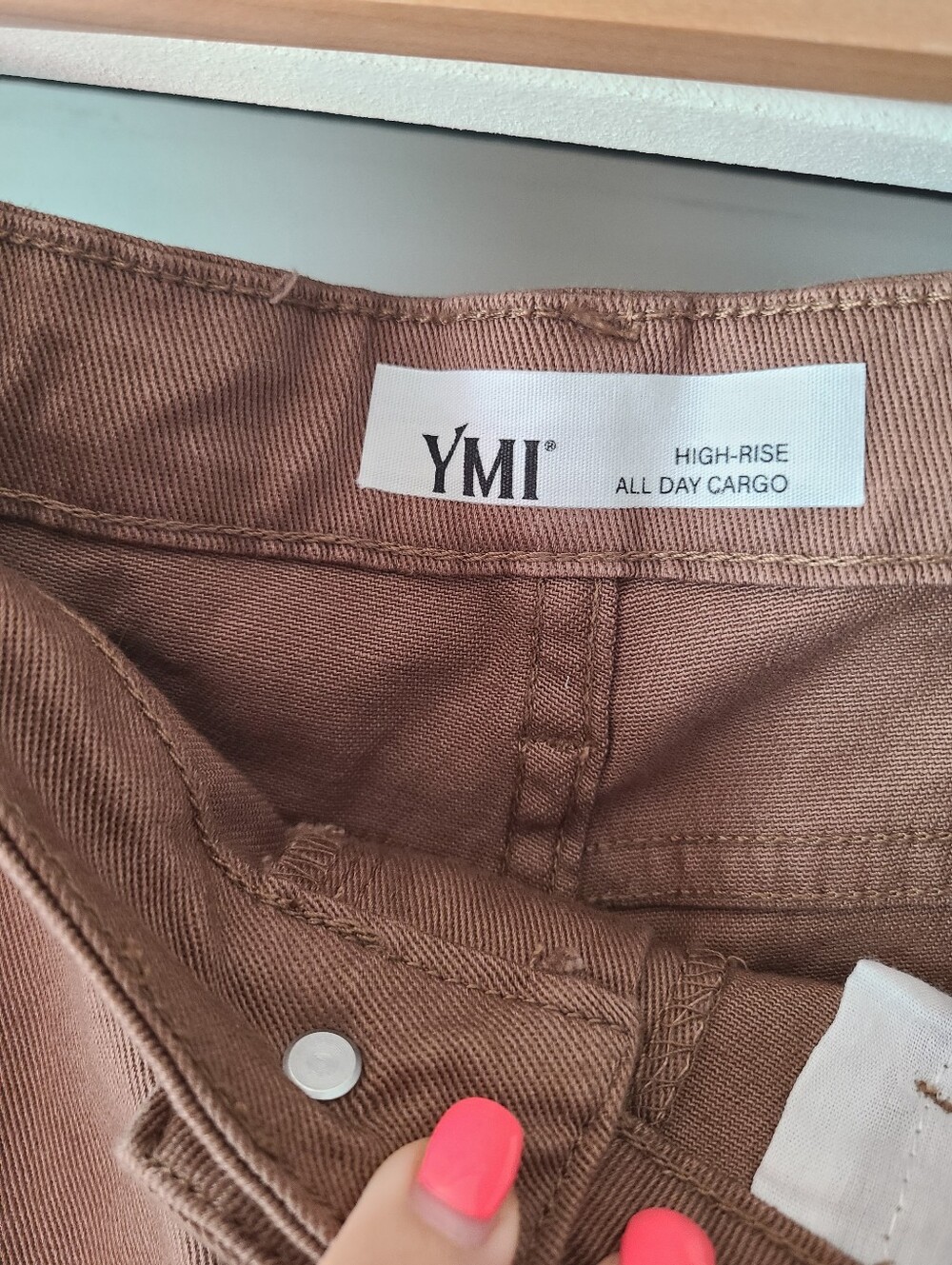 NWT YMI High Rise Wide Leg Brown Cargo Pants - Picture 5 of 9